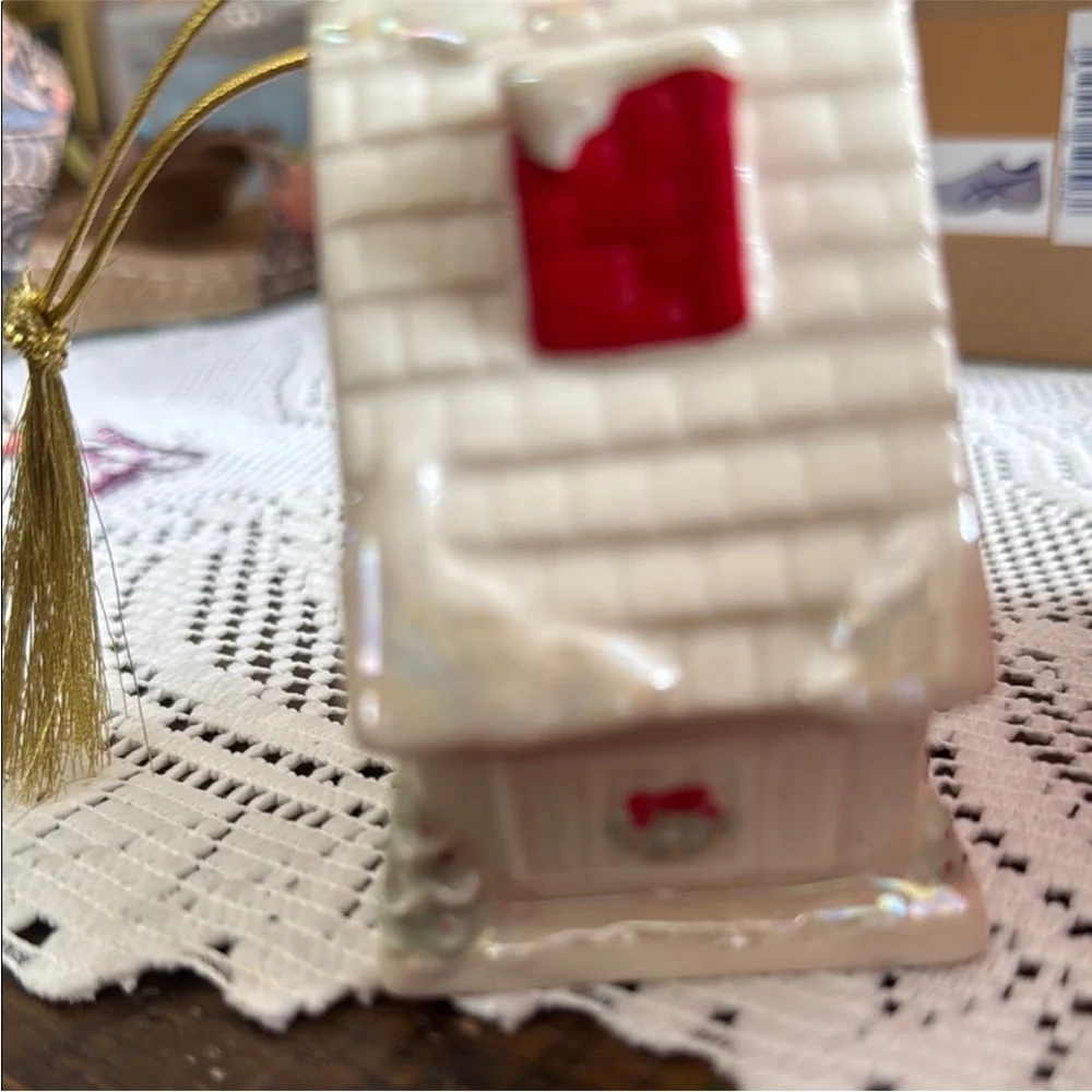 Lenox‎ Red and White Holiday Birdhouse Ornament - Picture 3 of 8